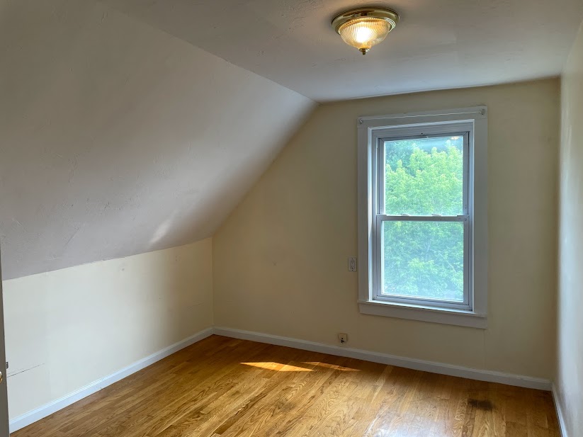 3 bed, 1 bath apartment for rent at 232 Temple St Unit 3, Whitman — photo 8 of 16