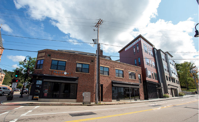 1 bed, 1 bath apartment for rent at 61 Washington St Unit 1, Weymouth