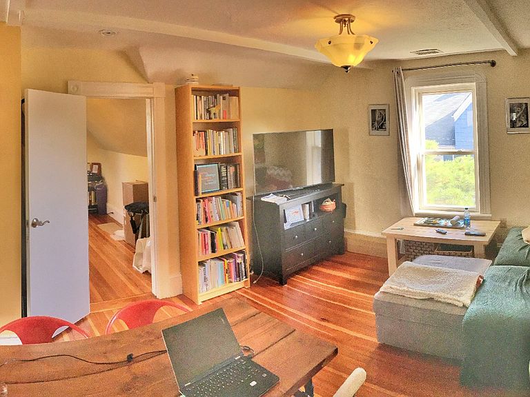 2 bed, 1 bath apartment for rent at 27 Morrison Ave Unit 3, Somerville — photo 4 of 16