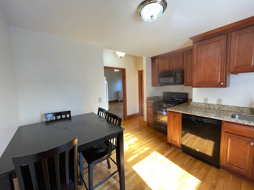 2 bed, 1 bath apartment for rent at 183 Front St Unit 3, Weymouth — photo 2 of 16