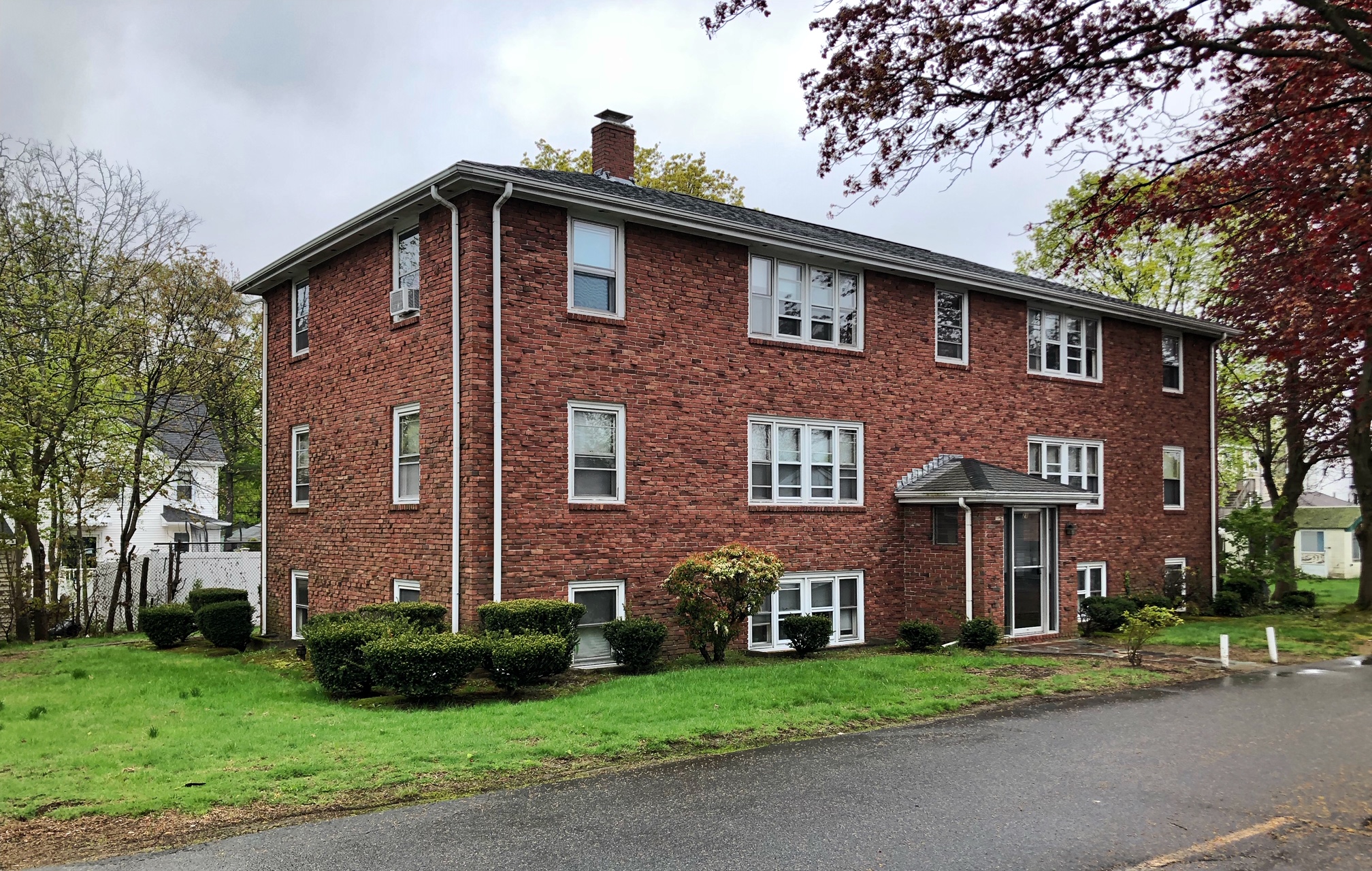 3 bed, 2 bath apartment for rent at 21 1st St Unit 5B, Quincy — photo 1 of 16