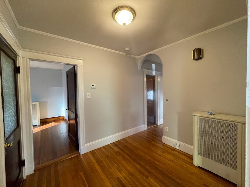 3 bed, 1 bath apartment for rent at 8 Hallet Unit 1, Dorchester — photo 3 of 27