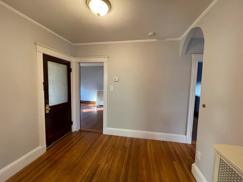 3 bed, 1 bath apartment for rent at 8 Hallet Unit 1, Dorchester — photo 4 of 27