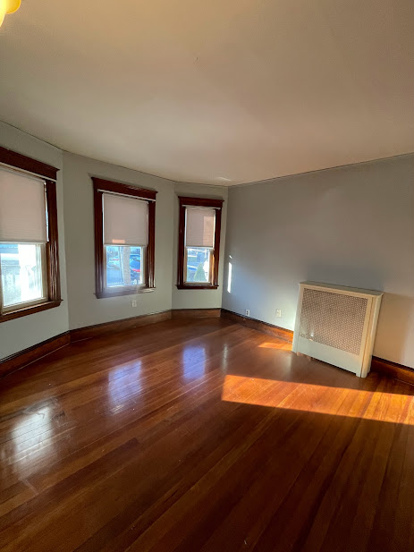 3 bed, 1 bath apartment for rent at 8 Hallet Unit 1, Dorchester — photo 15 of 27
