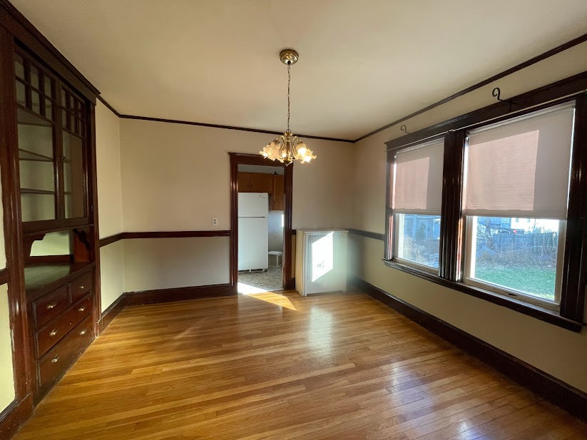 3 bed, 1 bath apartment for rent at 8 Hallet Unit 1, Dorchester — photo 6 of 27