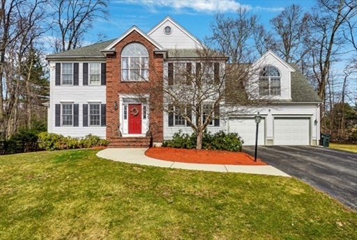 32 Penniman Cir, Stoughton