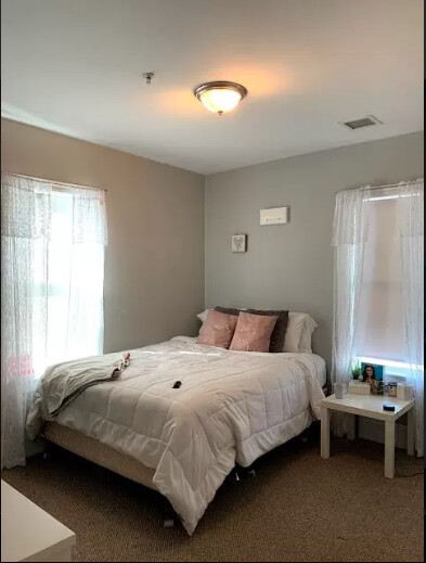 71 Spring St, Bridgewater