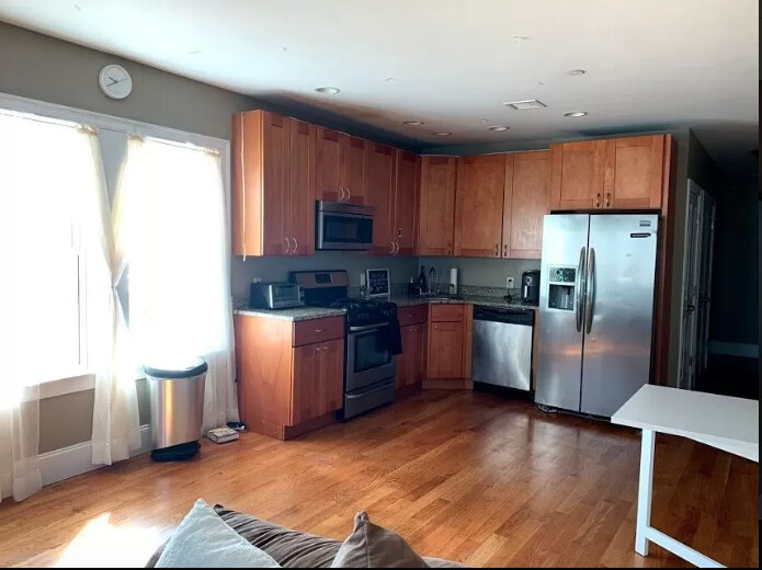 71 Spring St, Bridgewater