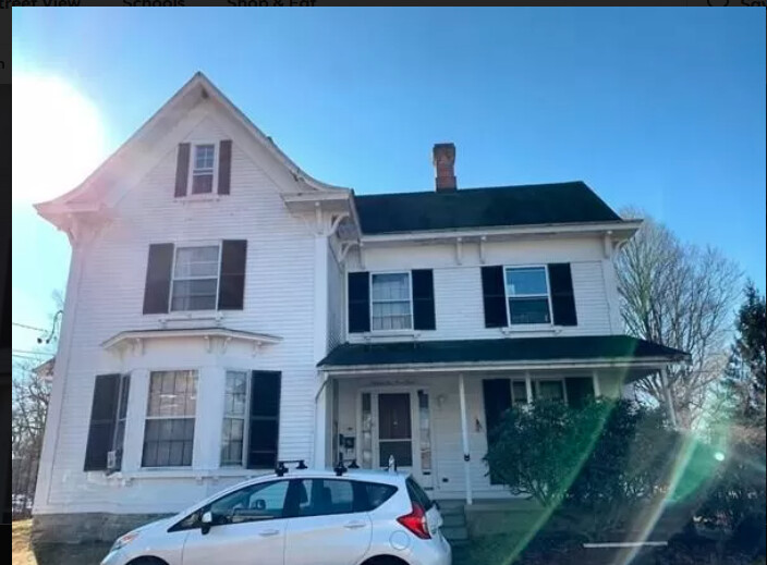 81 Grove St, Bridgewater