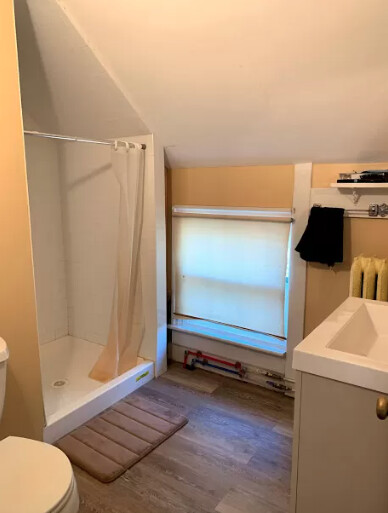 81 Grove St, Bridgewater