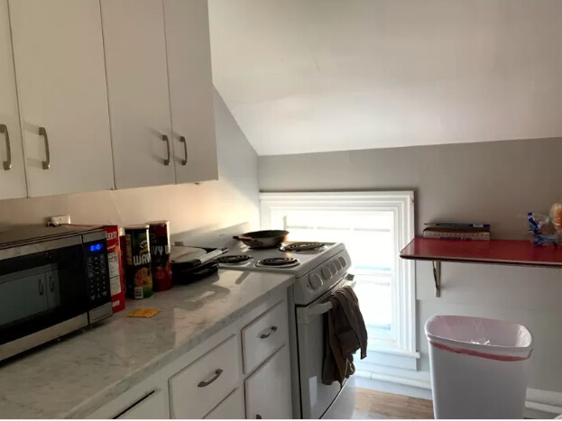 81 Grove St, Bridgewater