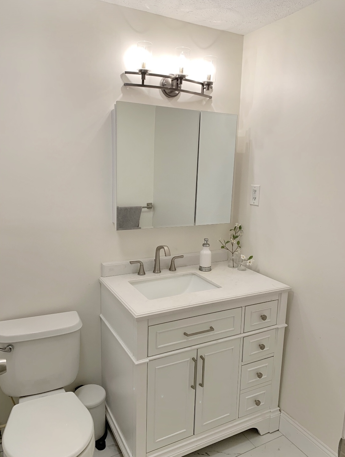 79 Fountain Ln, Weymouth