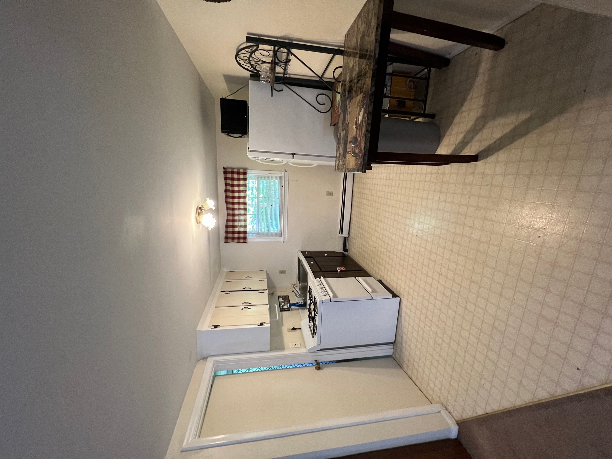 1198 Hill St, Boxborough