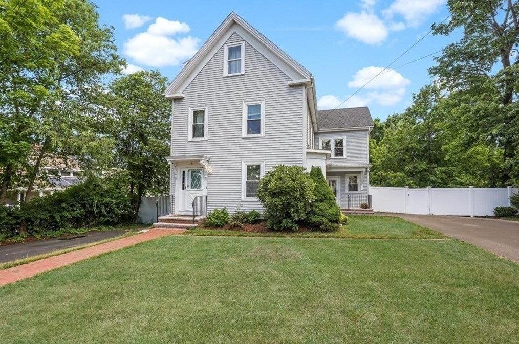 146 Pond St, Weymouth