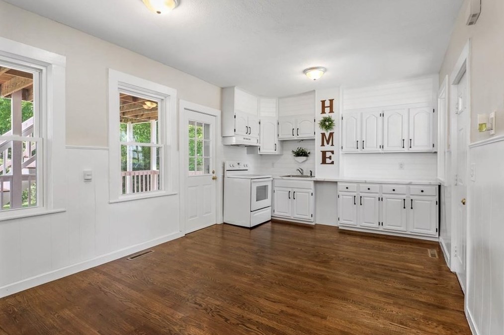 146 Pond St, Weymouth