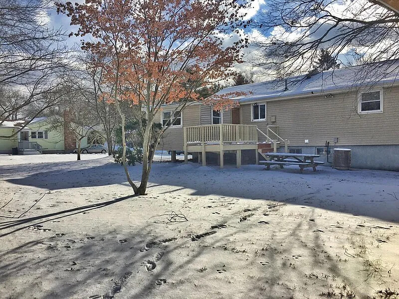 79 Cross St, Stoughton