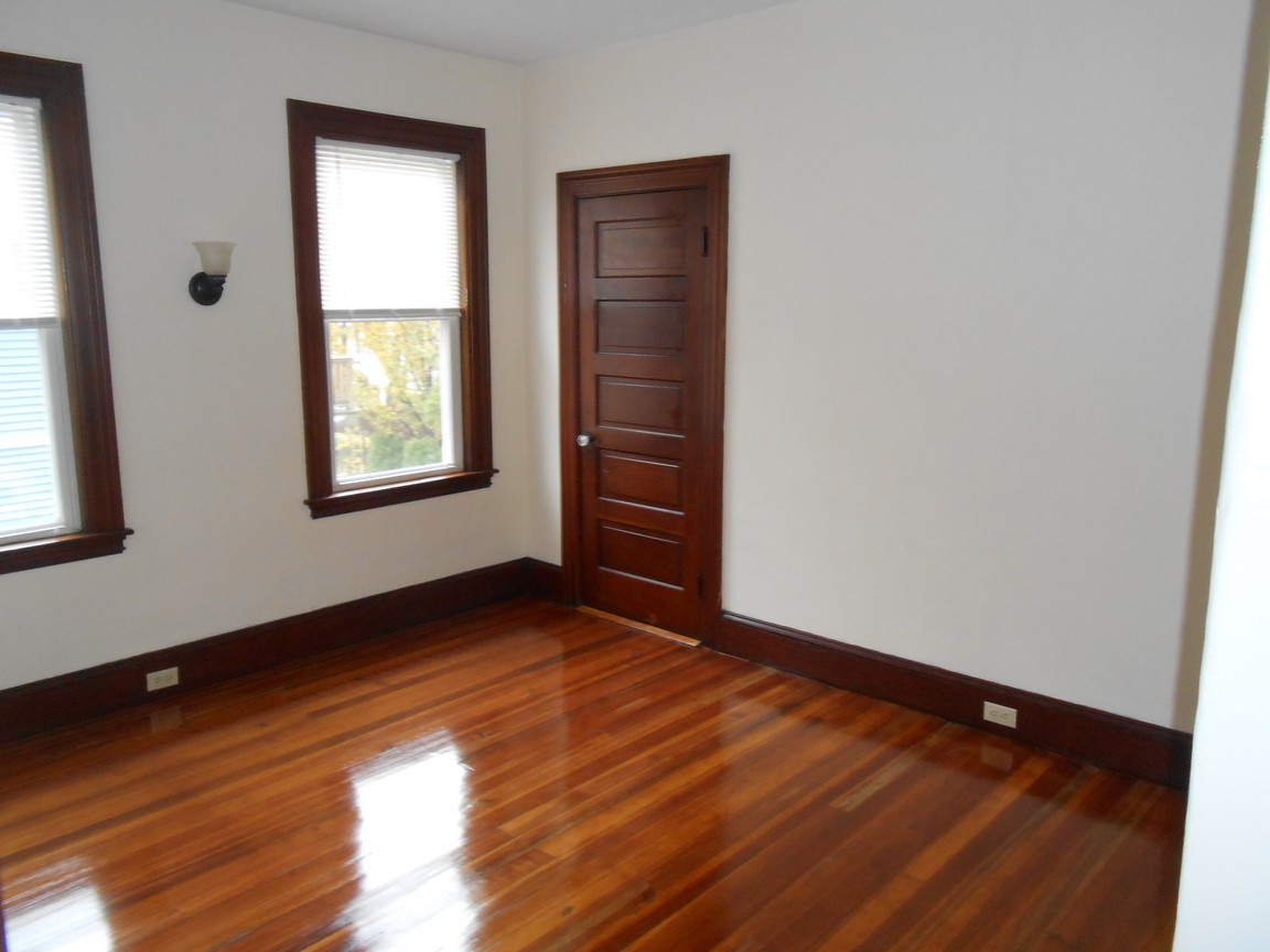 42 Bradford St, Quincy