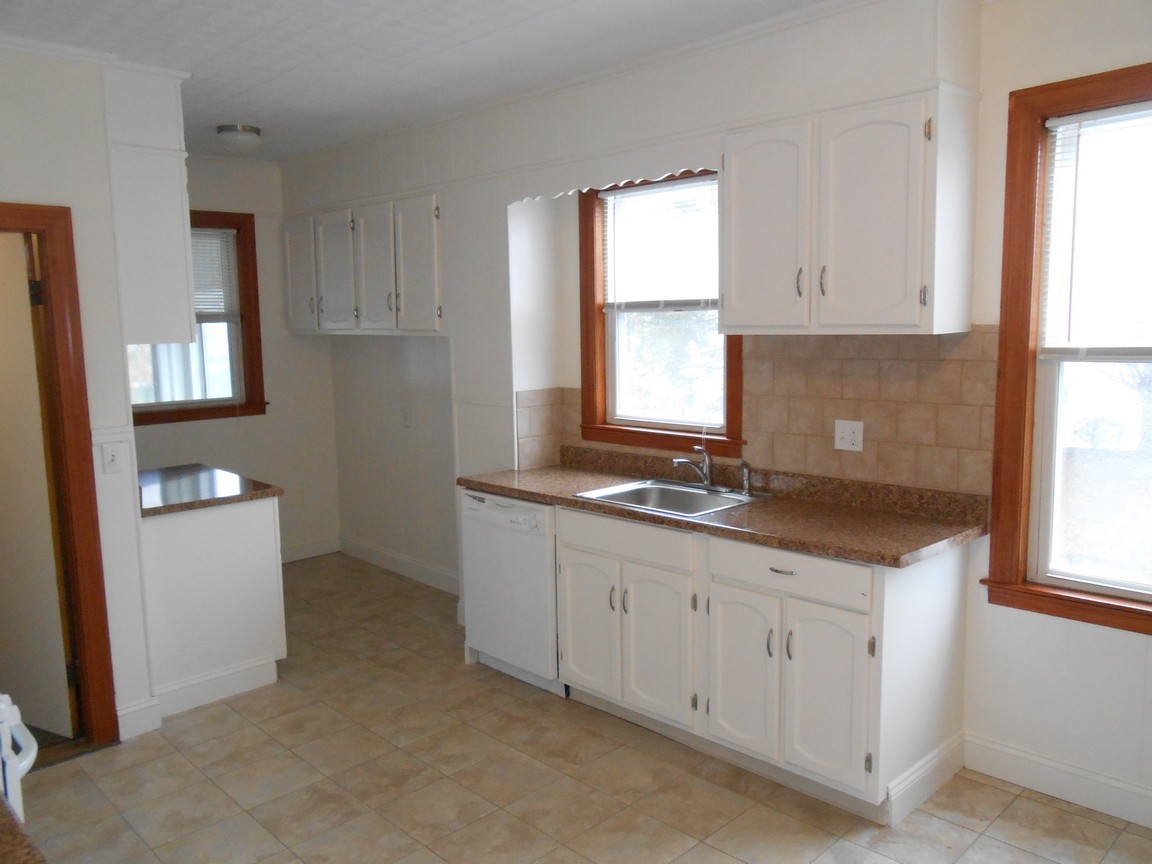 42 Bradford St, Quincy
