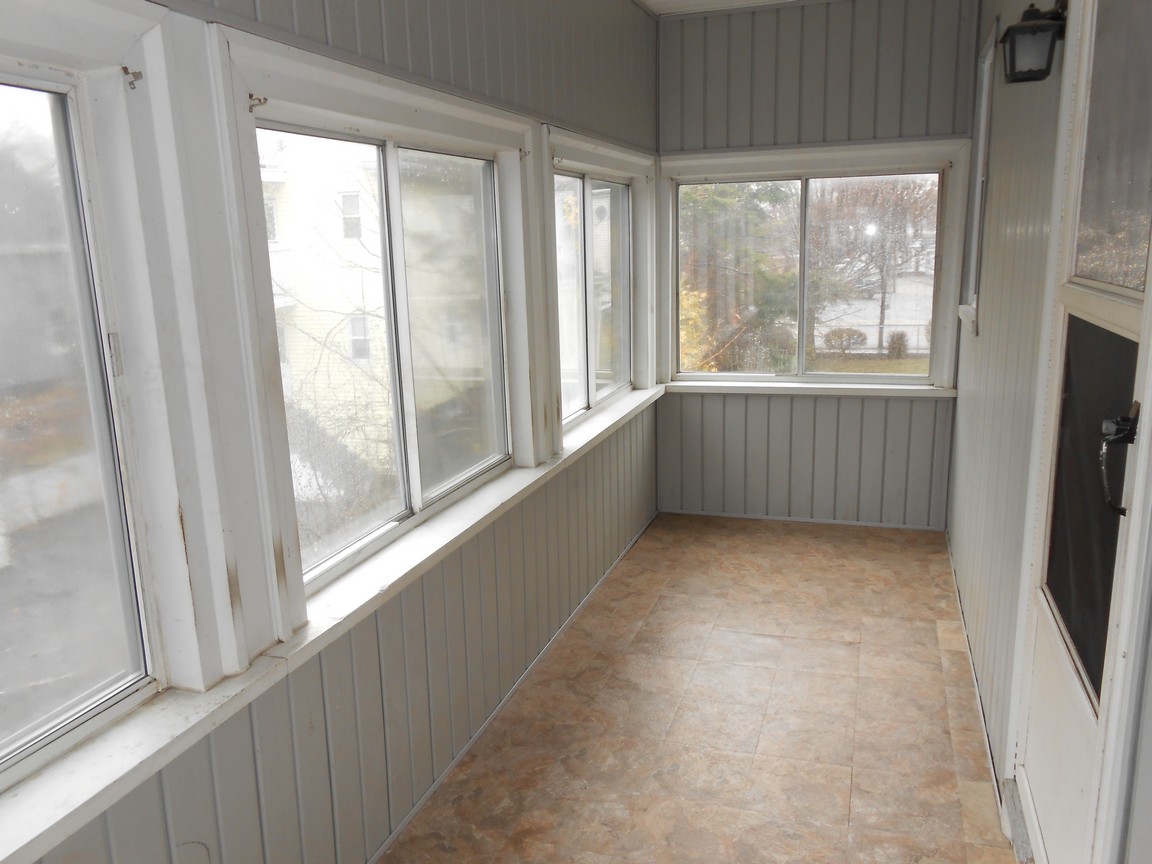 42 Bradford St, Quincy