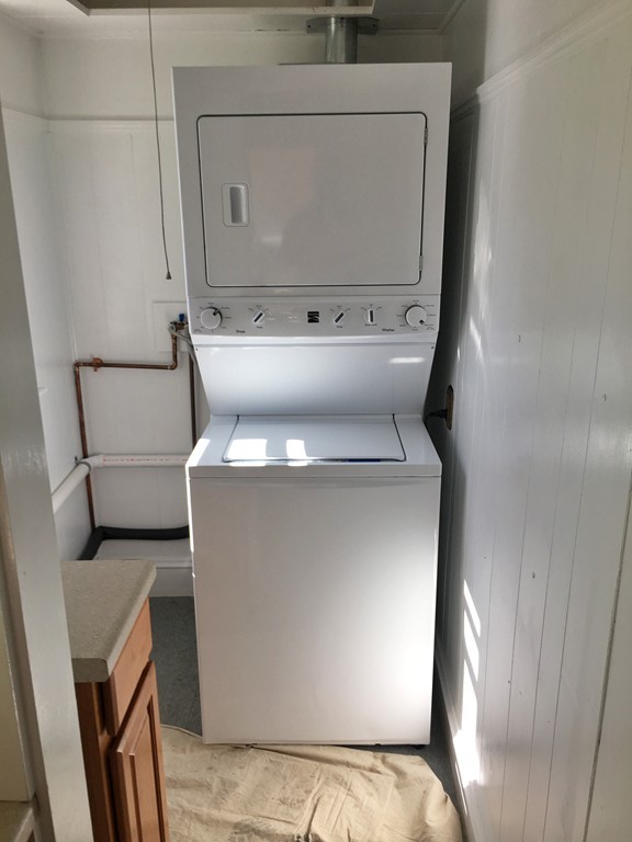 22 Oxford Ave, Belmont