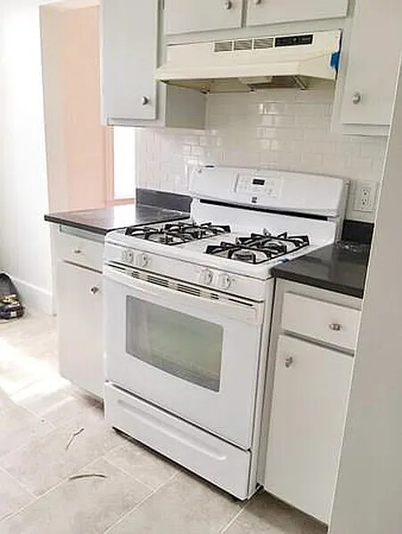 110 Jackson St, Hyde Park