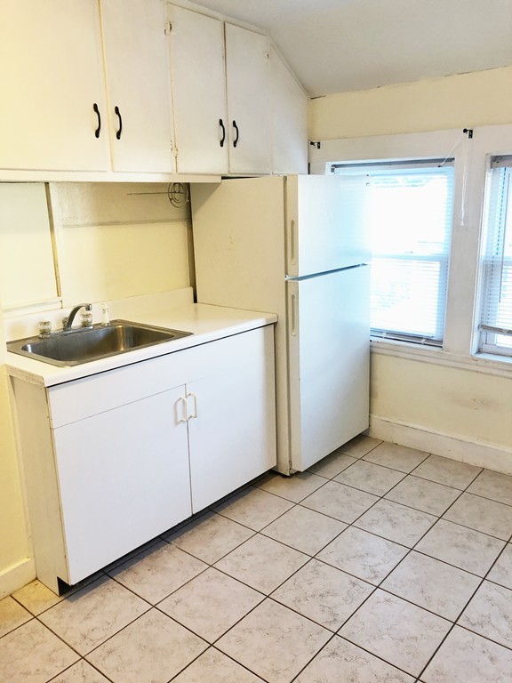 213 Kendrick Ave, Quincy