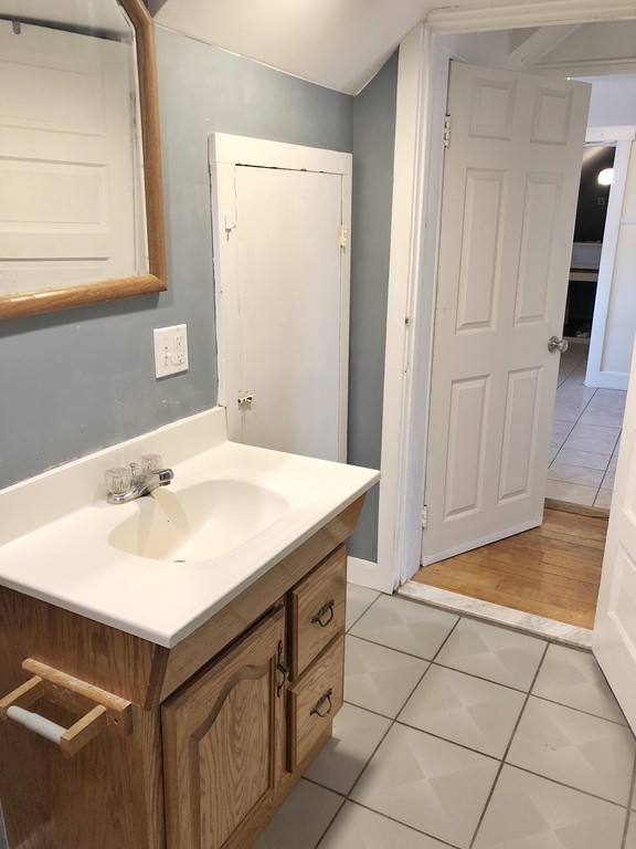 213 Kendrick Ave, Quincy