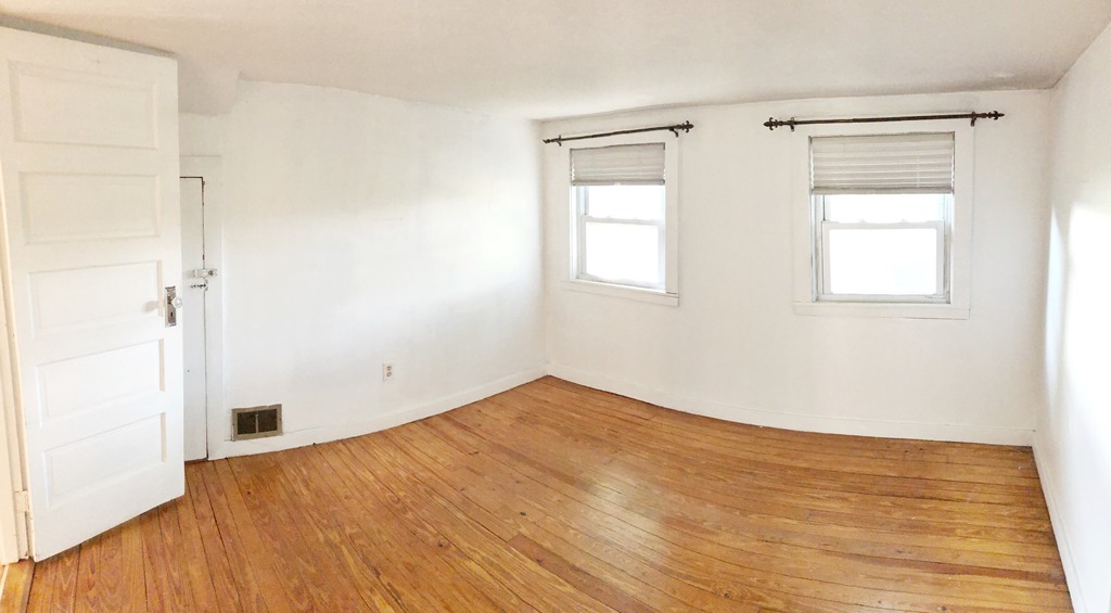 213 Kendrick Ave, Quincy