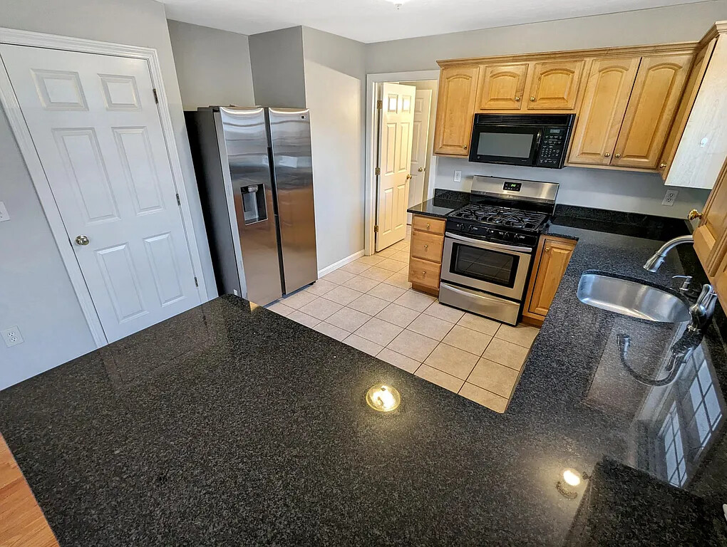 10 Bayfield Rd, Quincy