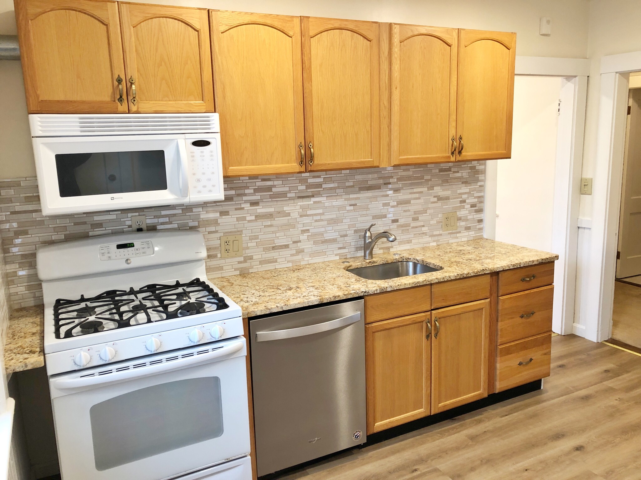 2 bed, 1 bath apartment for rent at 212 Evans St Unit 2, Weymouth — photo 12 of 19