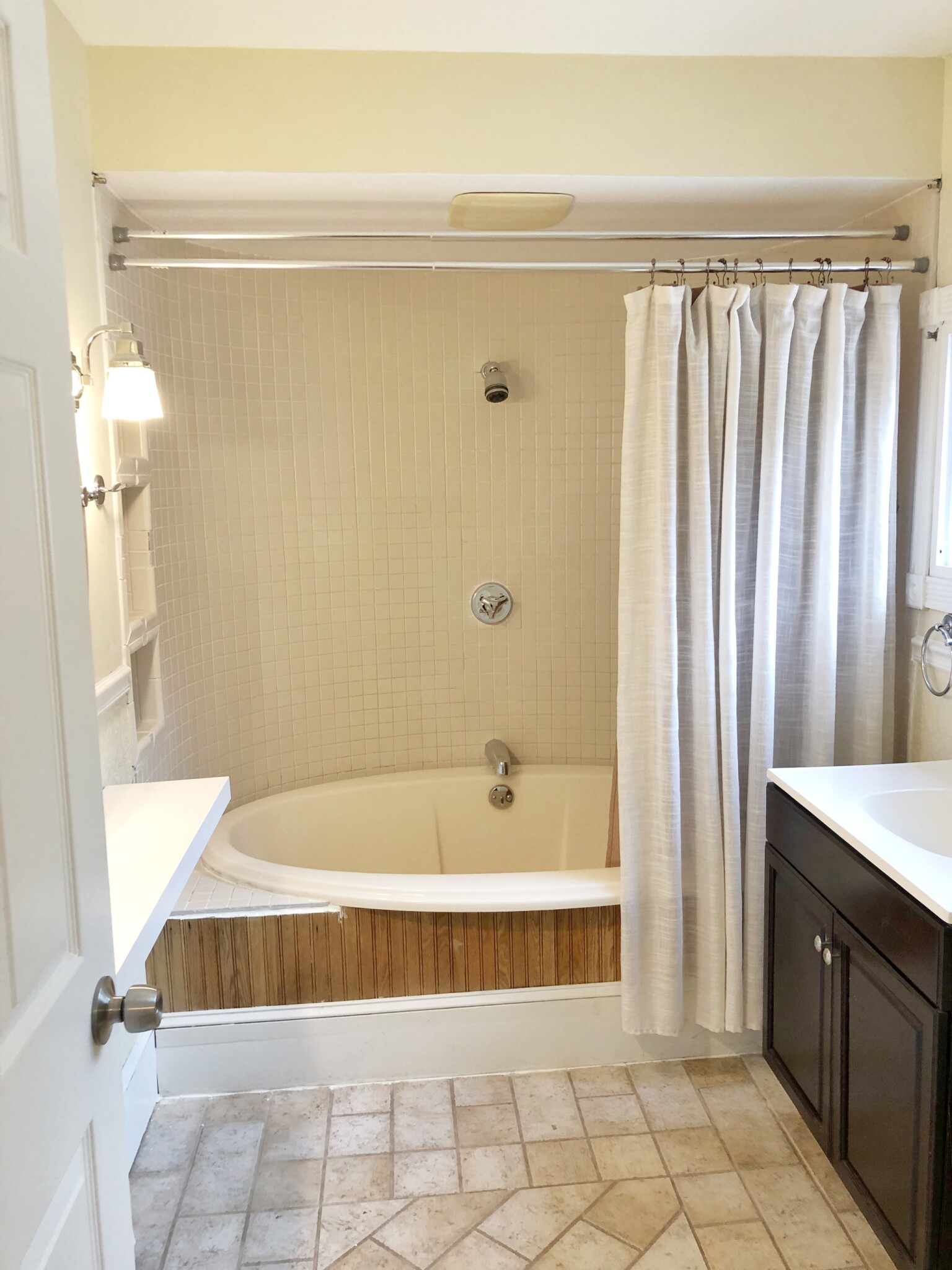 1 bed, 1 bath apartment for rent at 4 Riverside Sq Unit B, Hyde Park — photo 11 of 24