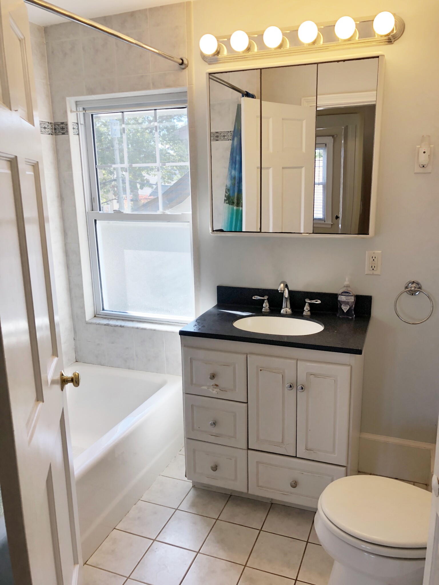 3 bed, 2 bath apartment for rent at 21 Edgemont Rd, Braintree — photo 20 of 33