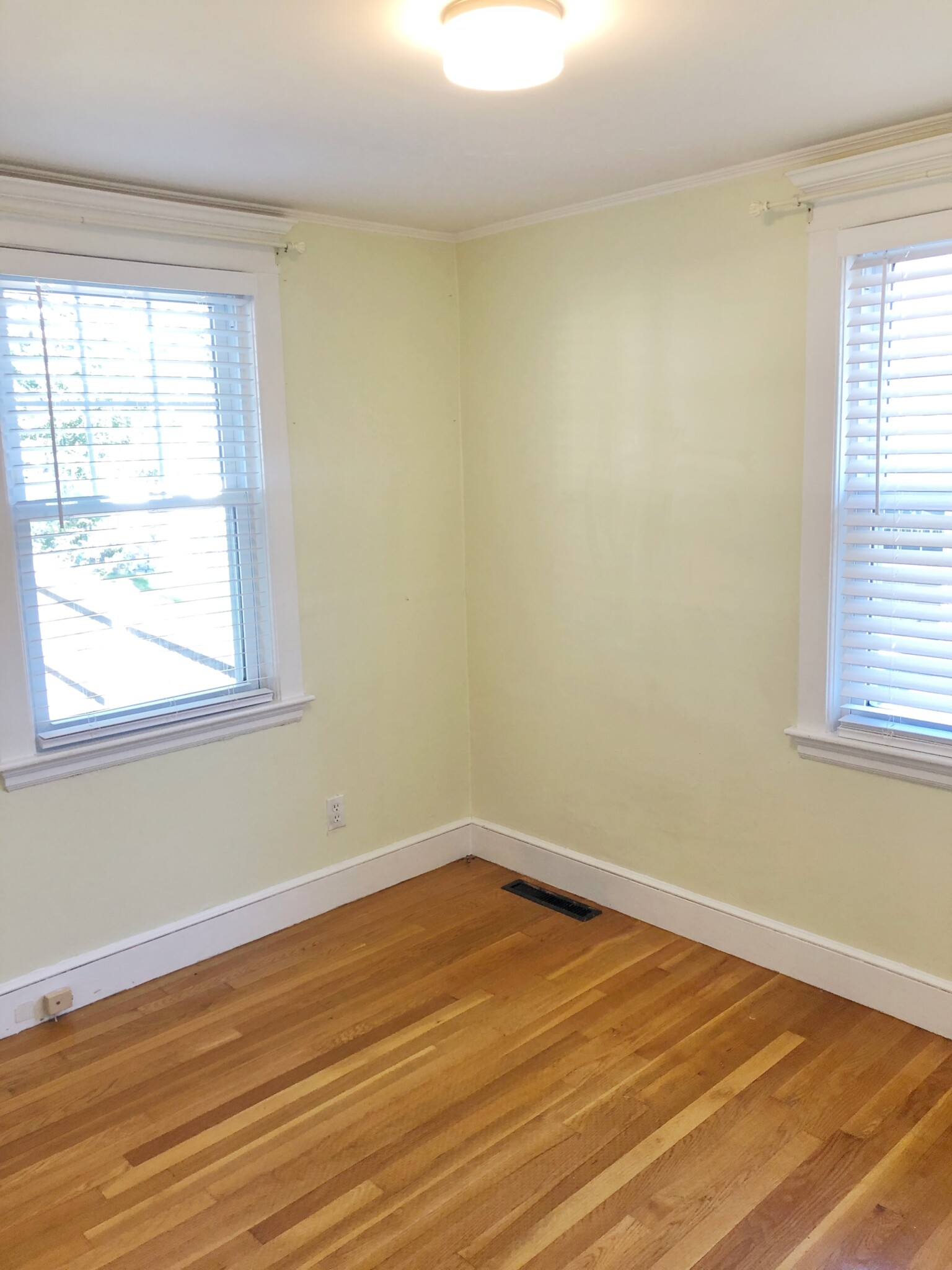 3 bed, 2 bath apartment for rent at 21 Edgemont Rd, Braintree — photo 14 of 33