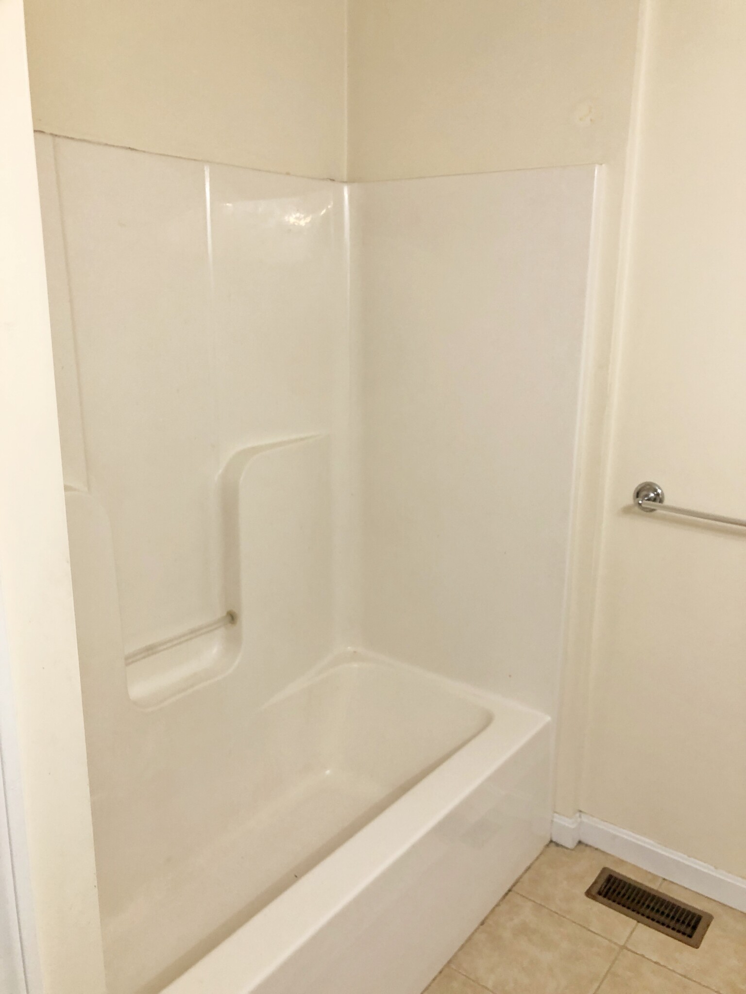 3 bed, 2 bath apartment for rent at 45 Prospect Hill St Unit E, Quincy — photo 20 of 24
