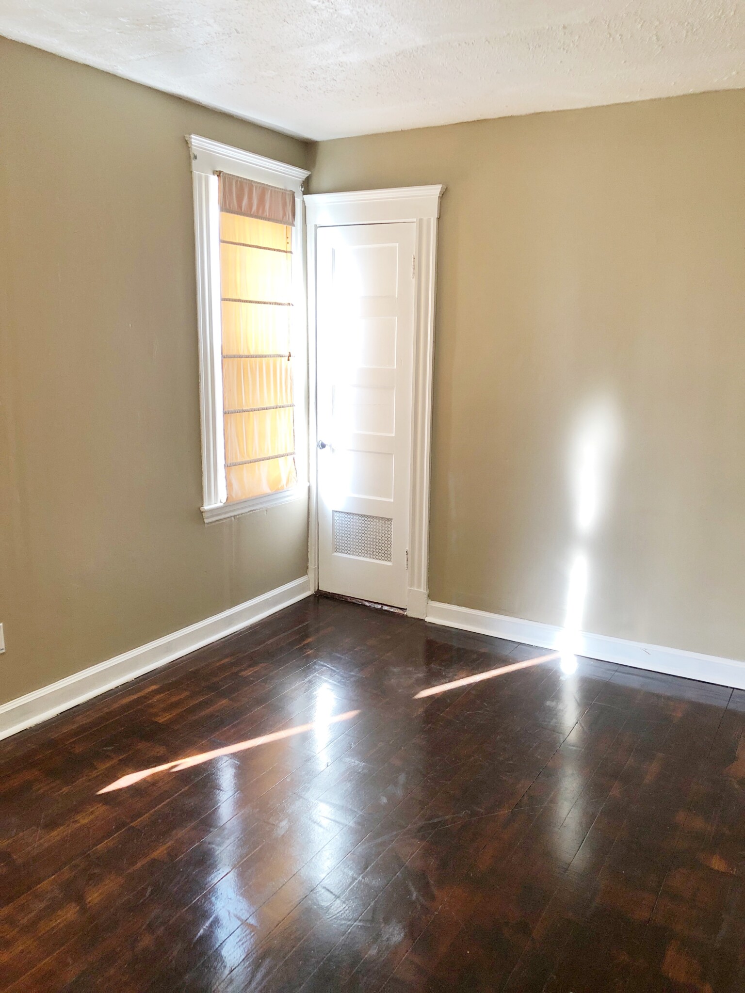 3 bed, 1 bath apartment for rent at 28 Selden St Unit 2, Dorchester — photo 13 of 16