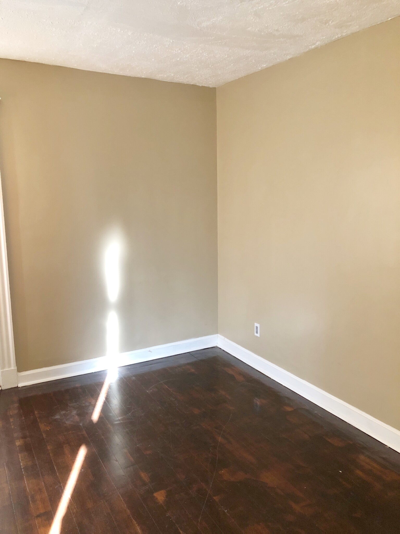 3 bed, 1 bath apartment for rent at 28 Selden St Unit 2, Dorchester — photo 14 of 16