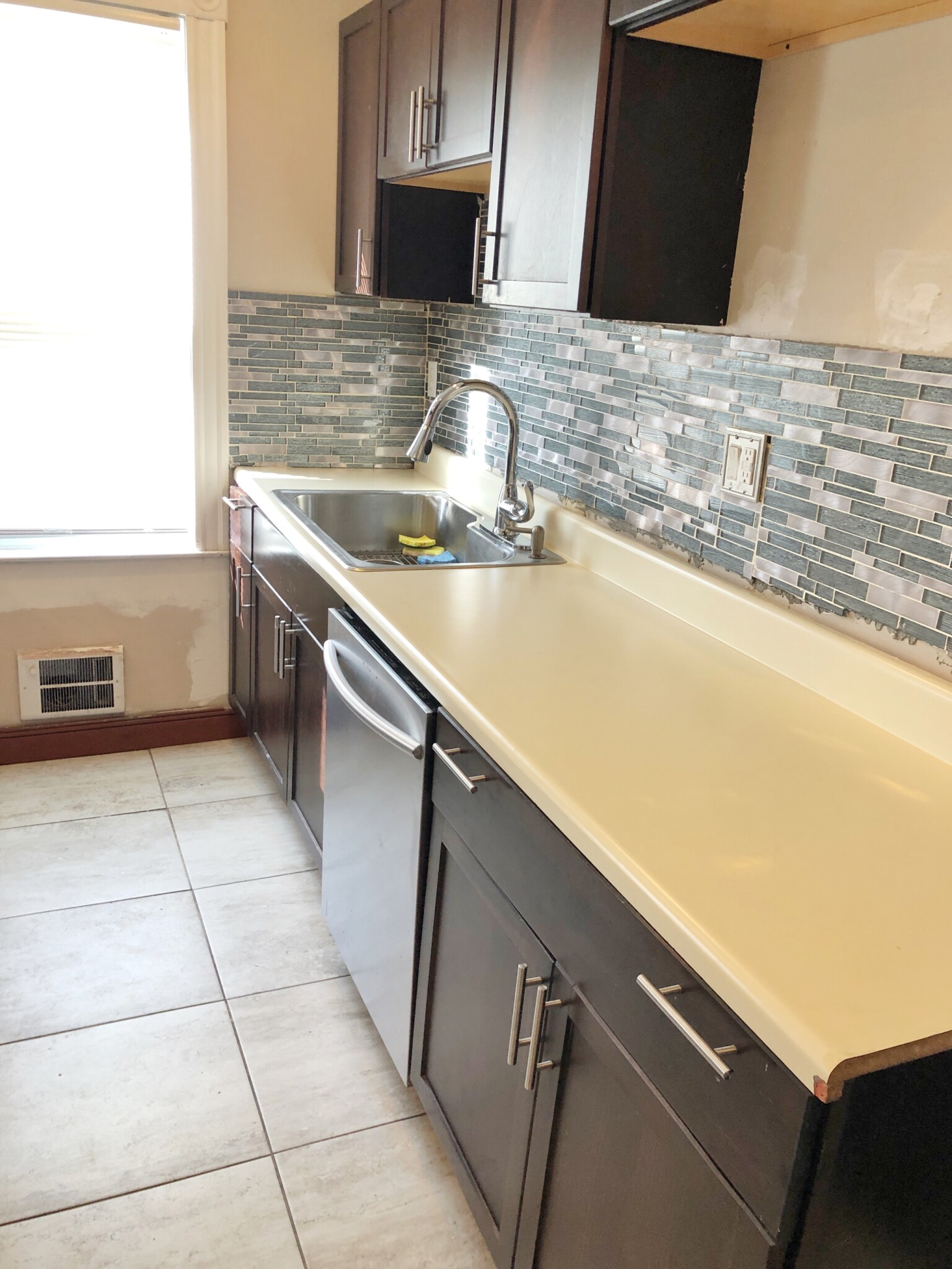 3 bed, 1 bath apartment for rent at 28 Selden St Unit 2, Dorchester — photo 7 of 16