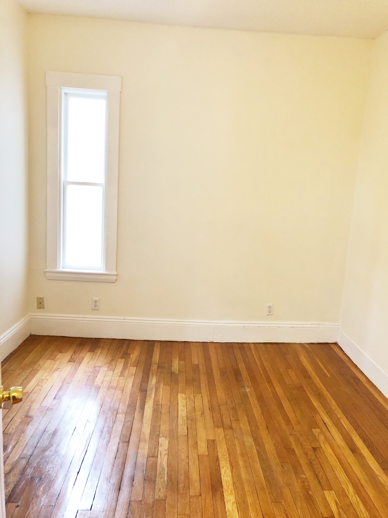 2 bed, 1 bath apartment for rent at 33 Vose Ave Unit 1, Hyde Park — photo 11 of 15