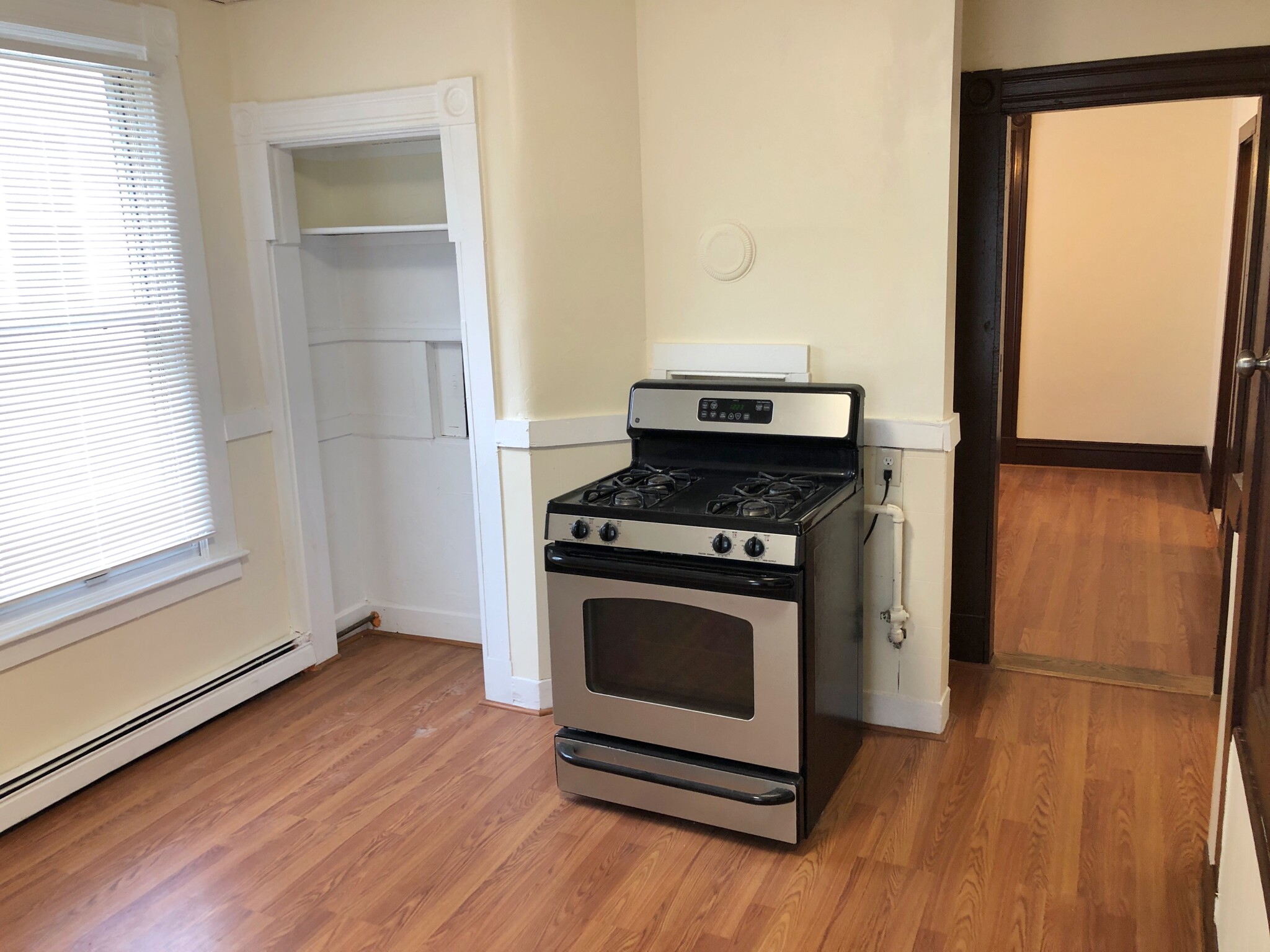 212 Lexington St, East Boston