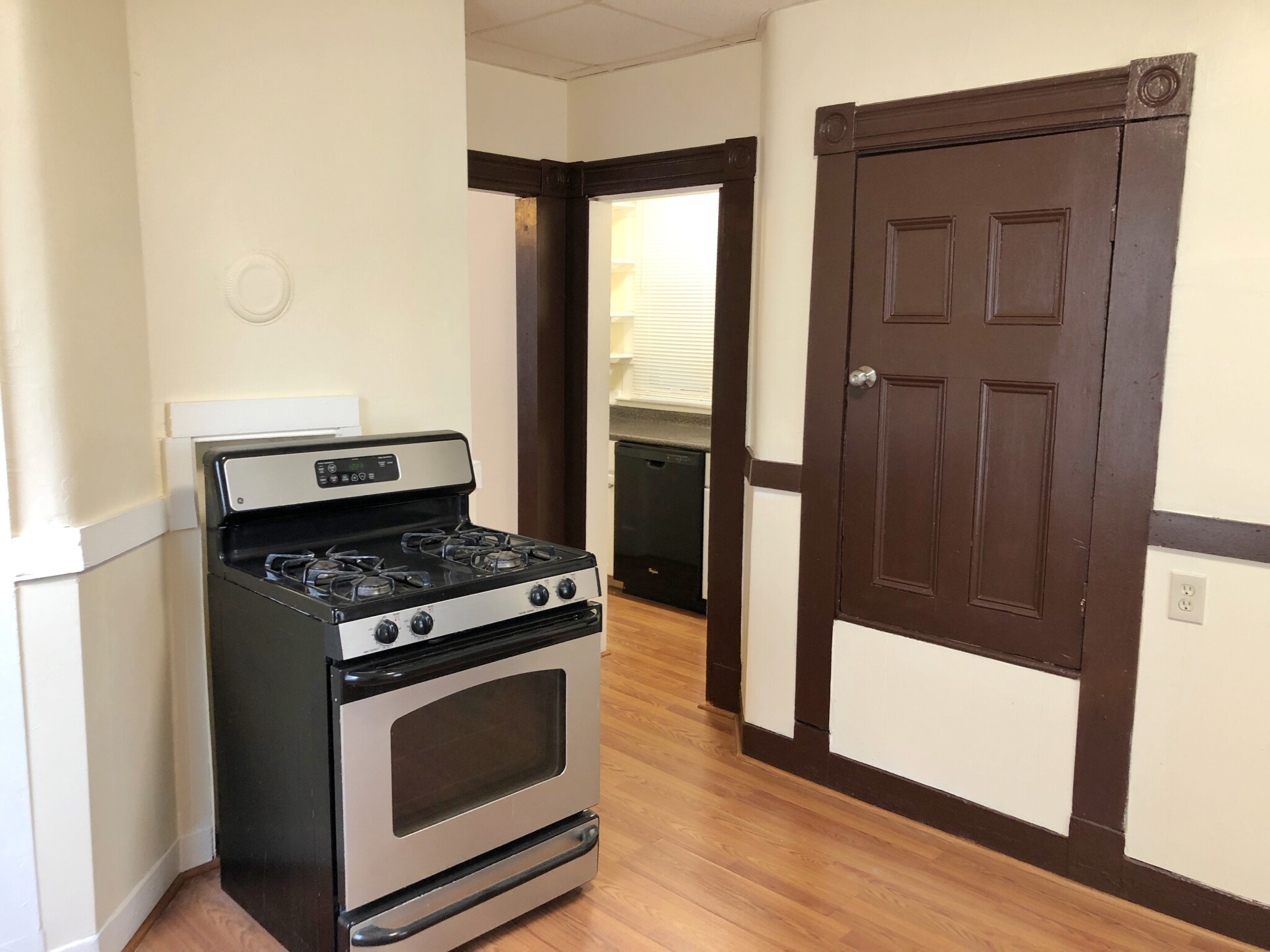 212 Lexington St, East Boston