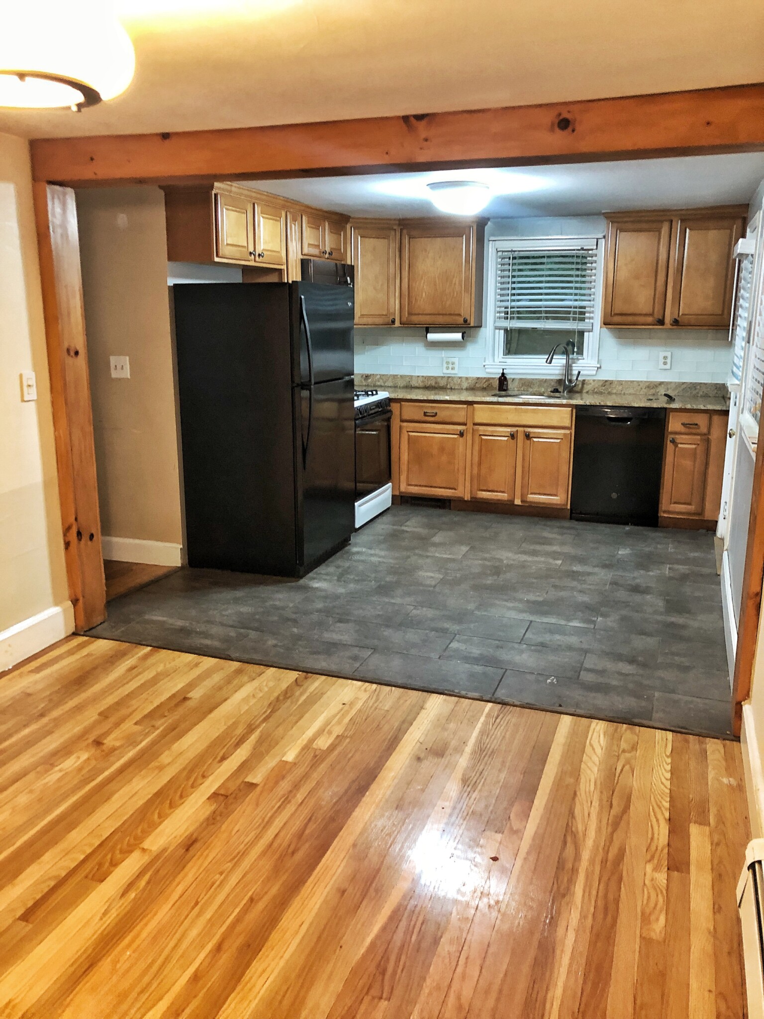 24 Great Hill Dr, Weymouth