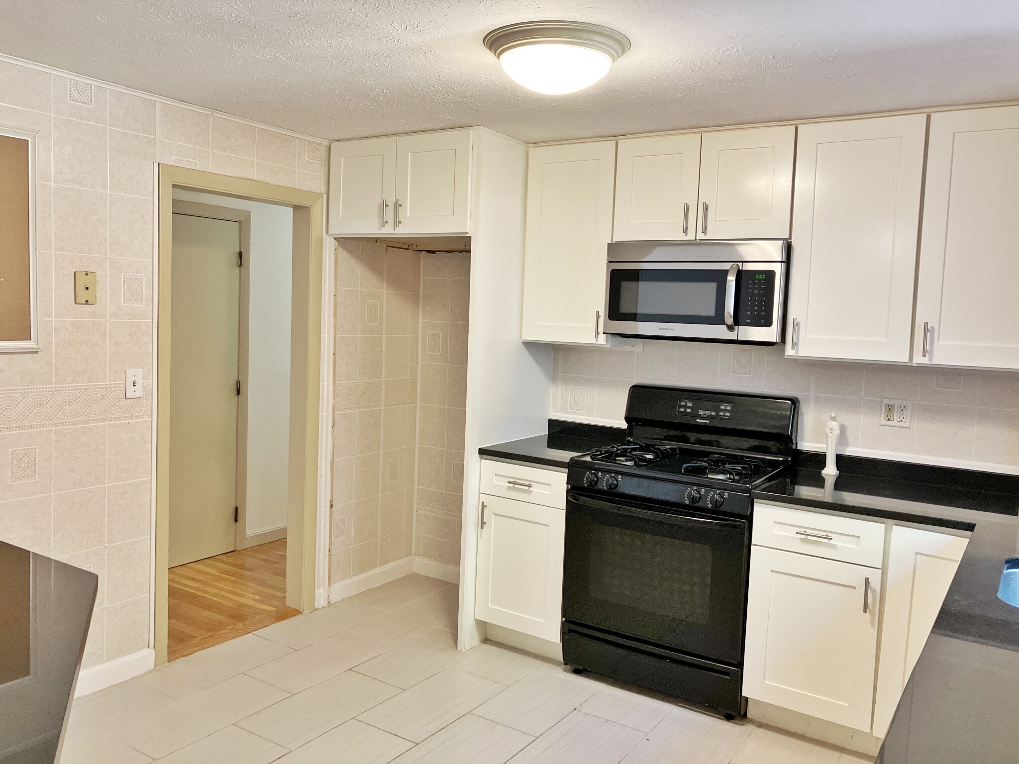 79 Cross St, Stoughton