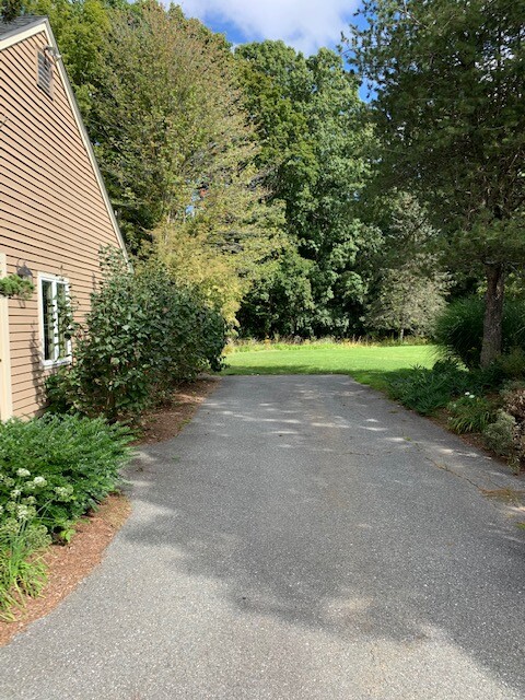 80 Common St, Groton