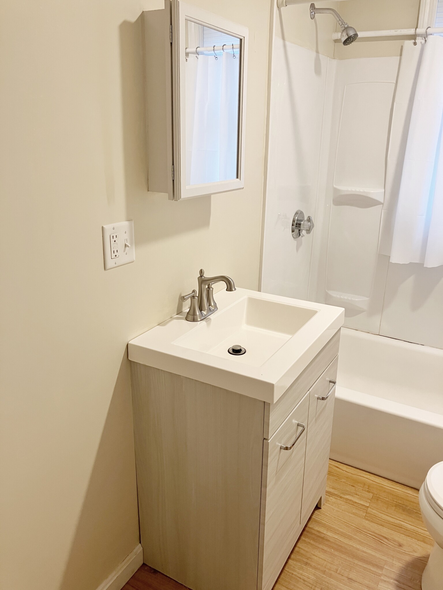 83 Curtis Ave, Quincy