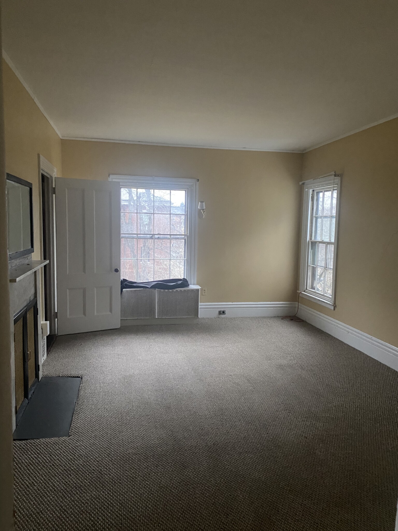 81 Grove St, Bridgewater