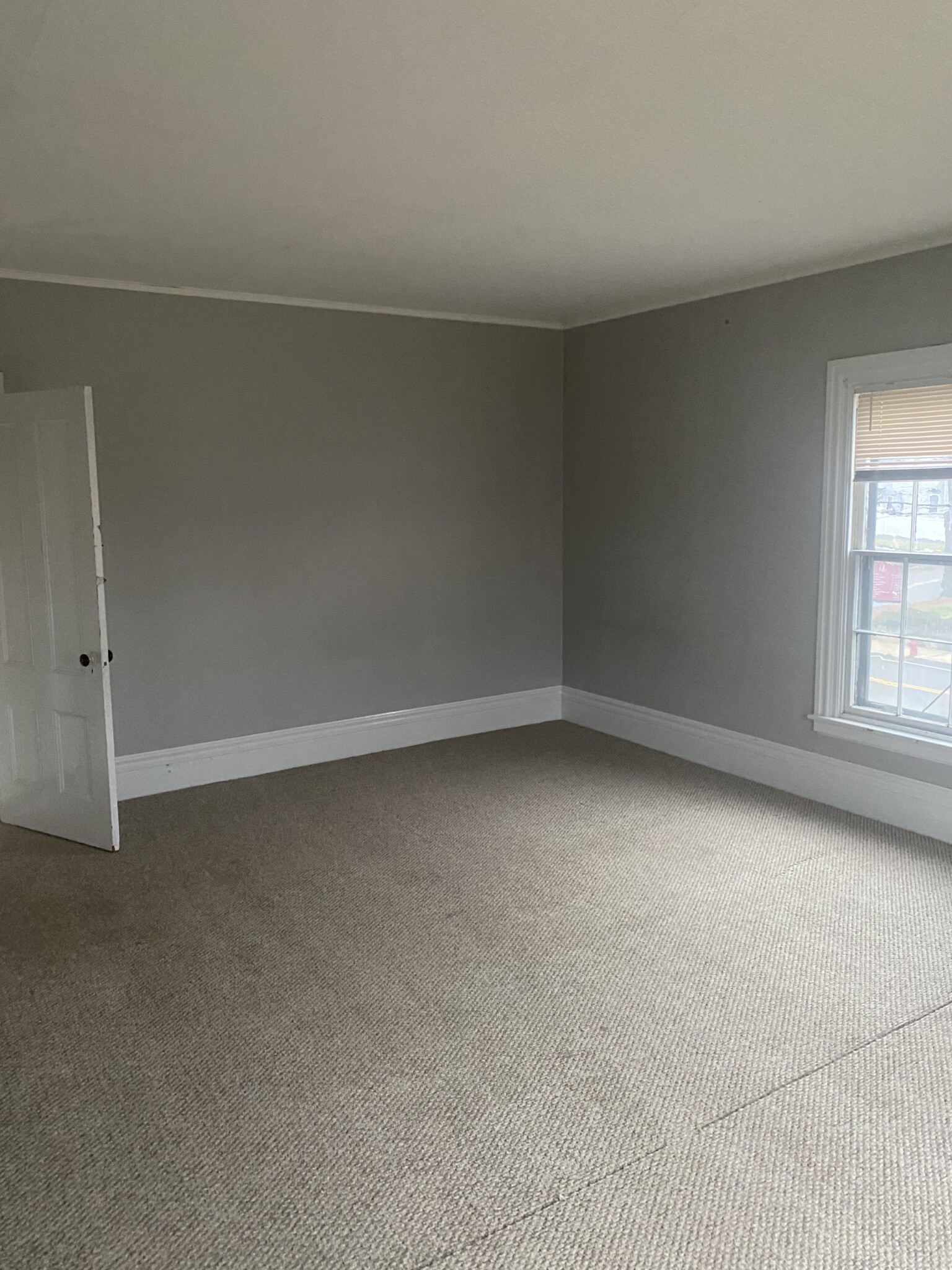 81 Grove St, Bridgewater