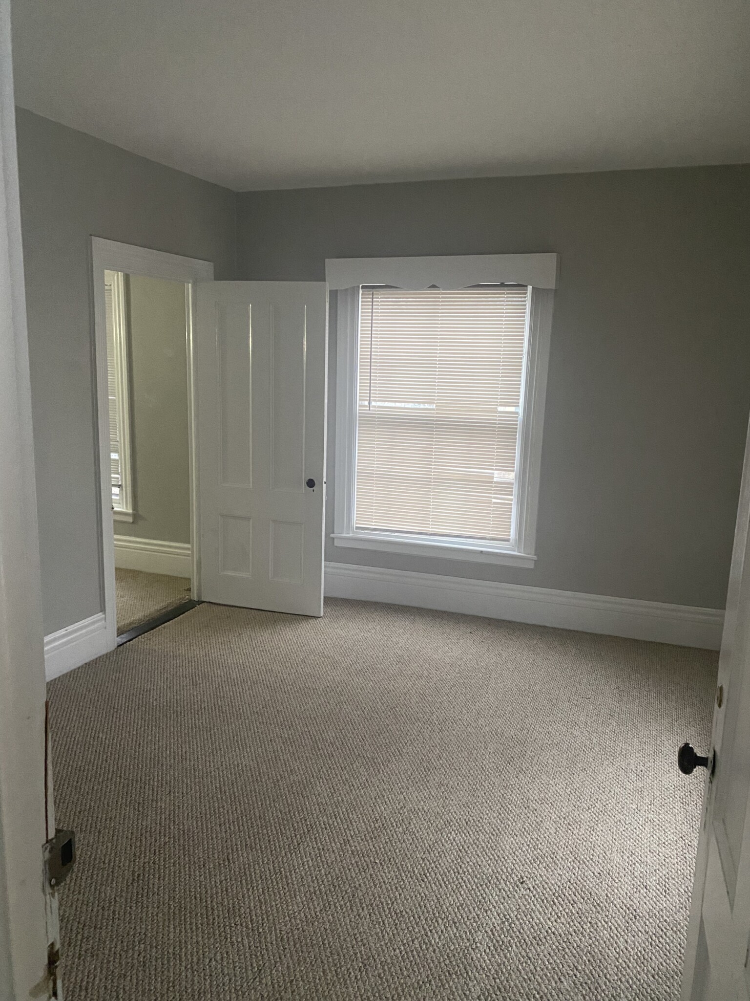 81 Grove St, Bridgewater