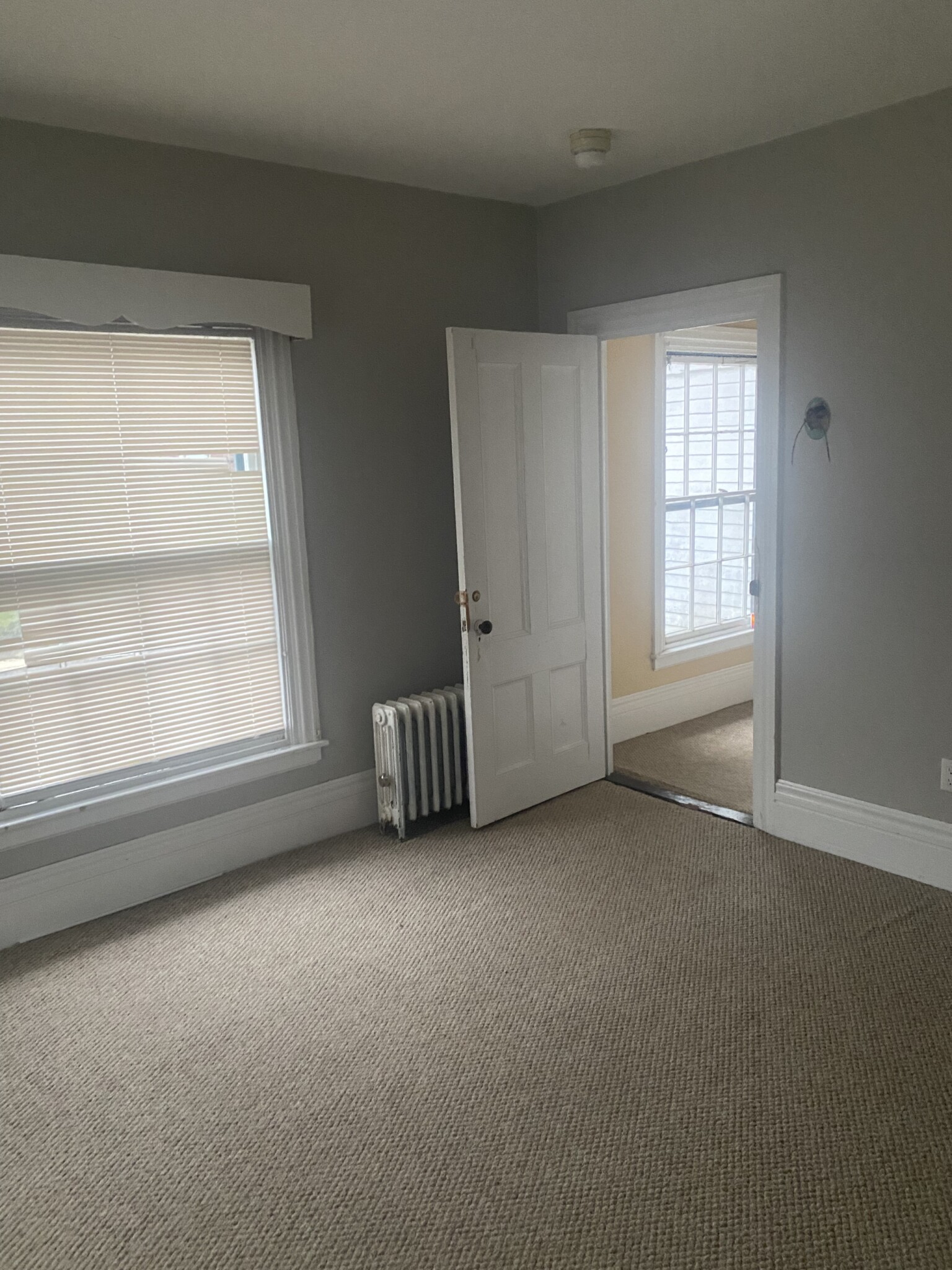 81 Grove St, Bridgewater