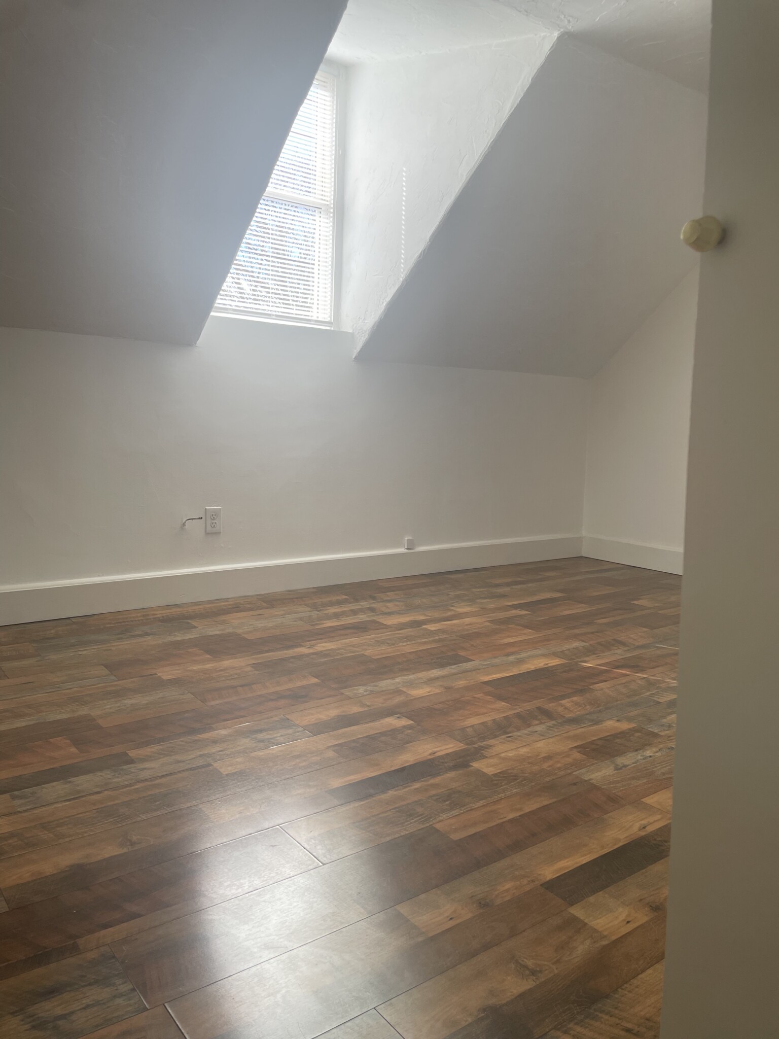 4 Mount Hope St, Dedham