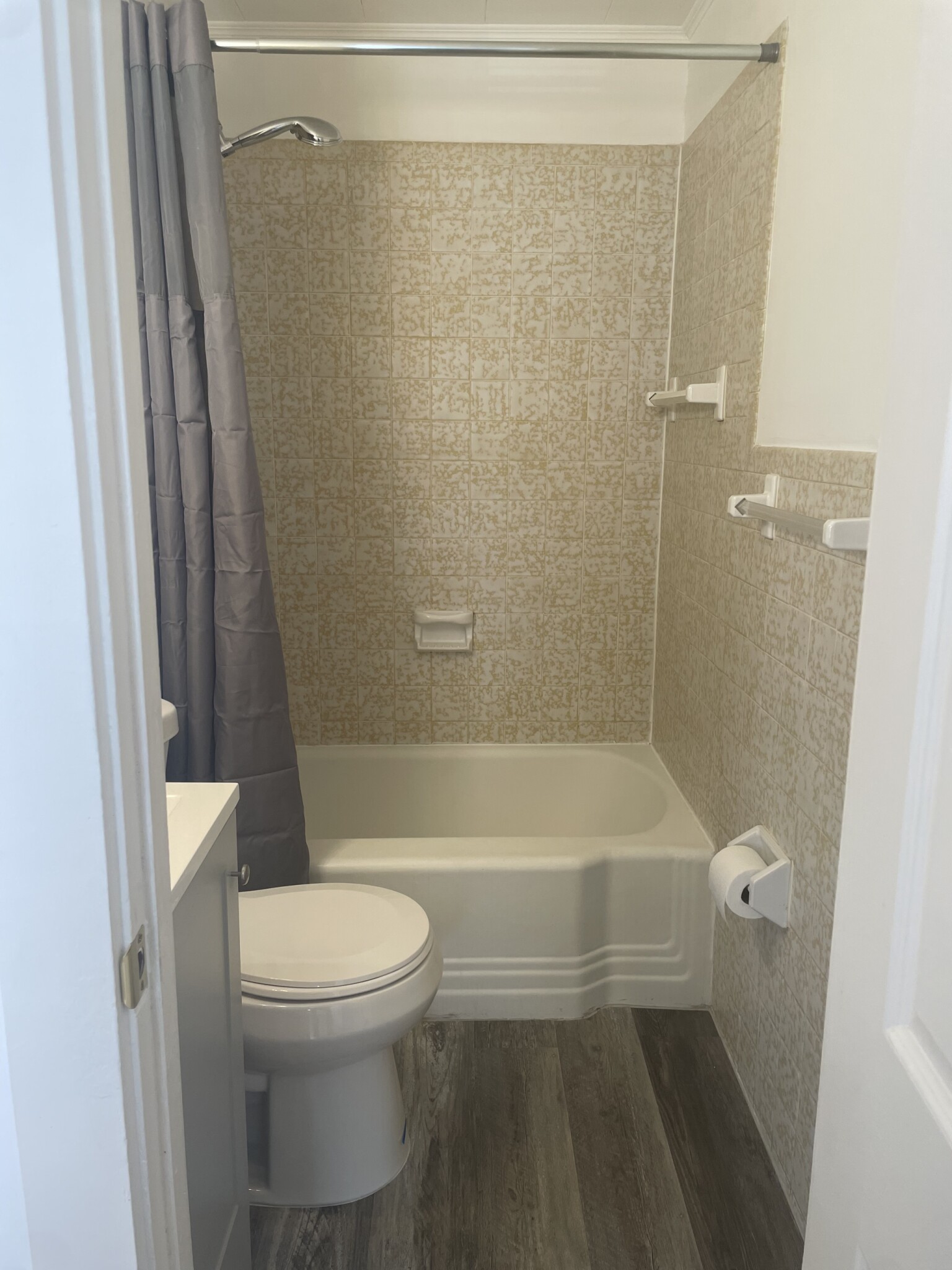 4 Mount Hope St, Dedham